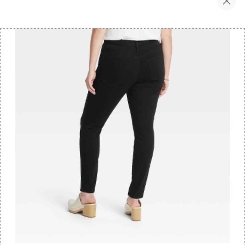 Universal Thread Black High Rise Skinny - Picture 3 of 8